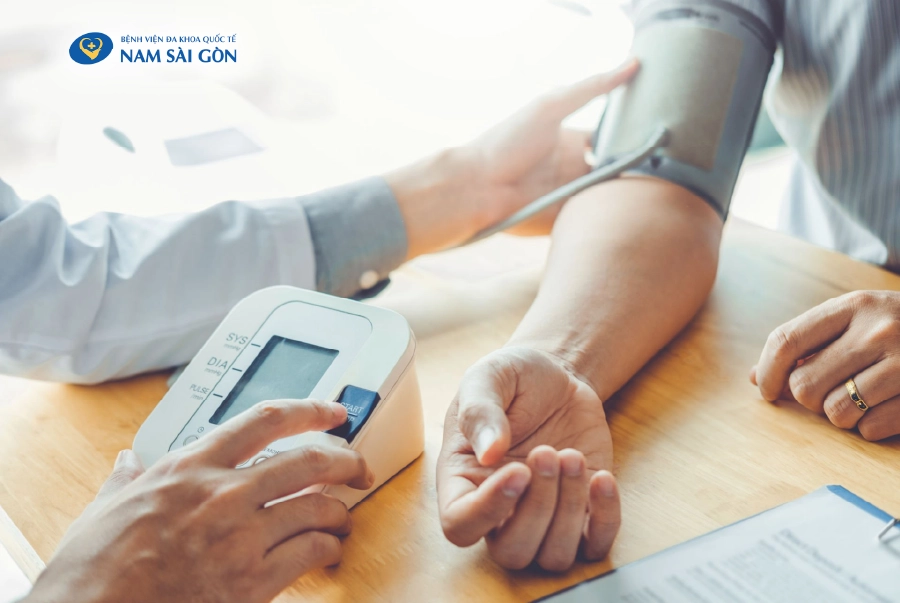 CHẾ ĐỘ DINH DƯỠNG CHO NGƯỜI BỊ TĂNG HUYẾT ÁP