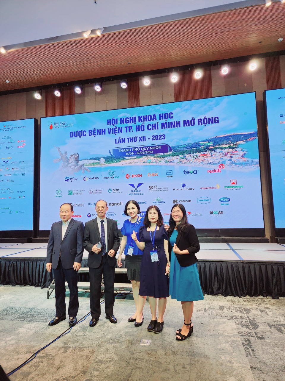 7547c3e5ce8d1ad3439c-1