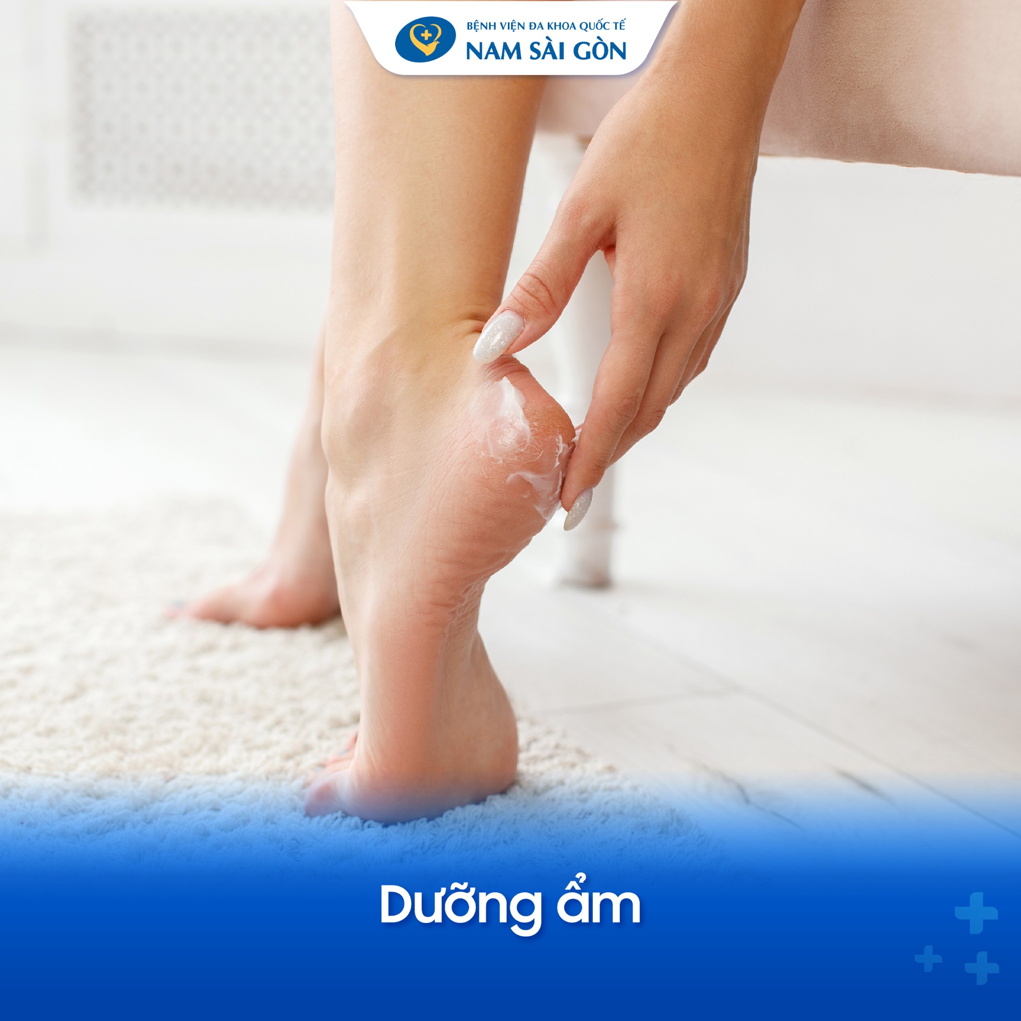 luu_y_khi_cham_soc_doi_ban_chan_tieu_duong_03-1 Dưỡng ẩm