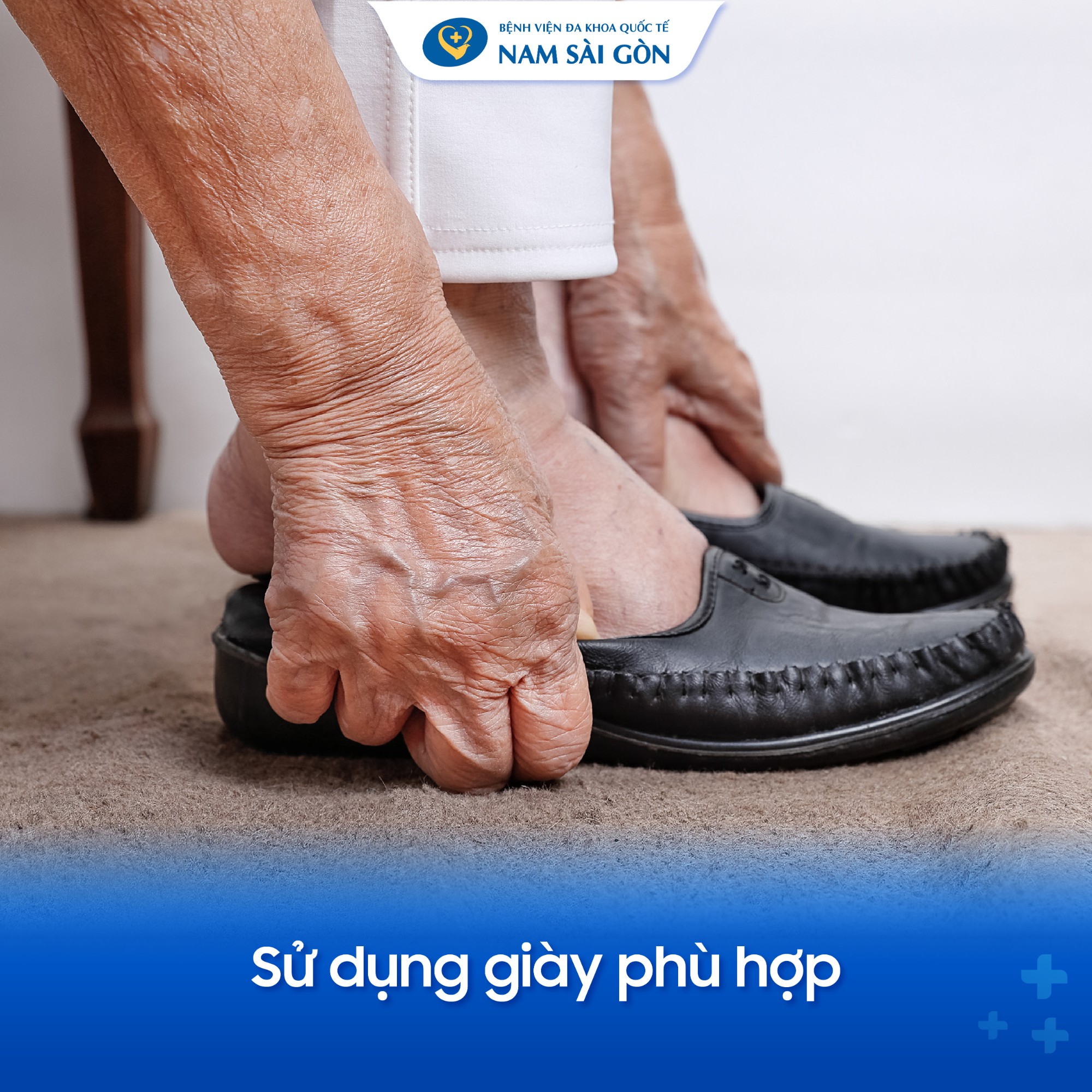 luu_y_khi_cham_soc_doi_ban_chan_tieu_duong_06-1 Mang giày phù hợp