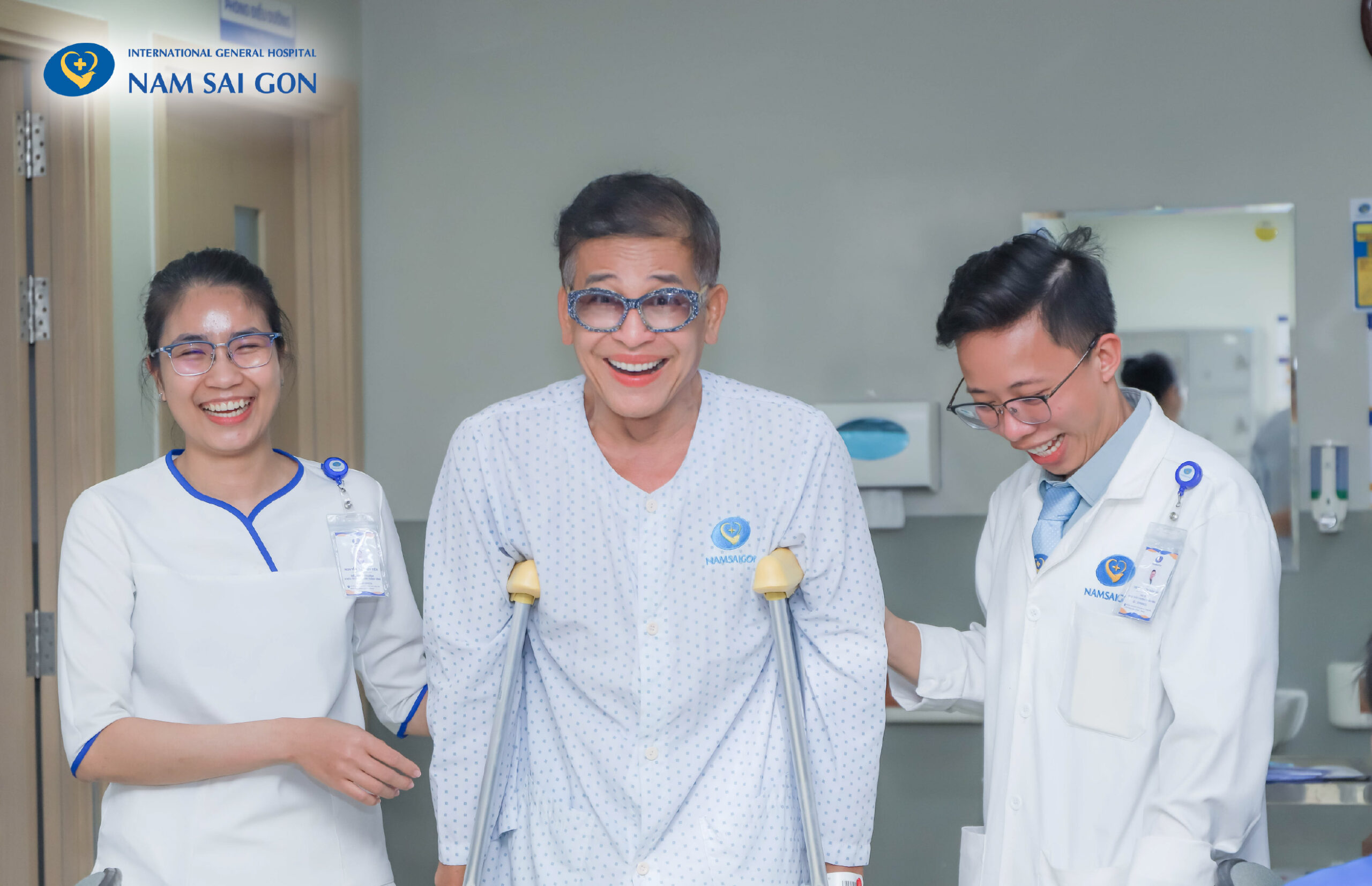 MC THANH BACH HOSPITALIZED AFTER FALLING FROM A 3-METER DEPTH