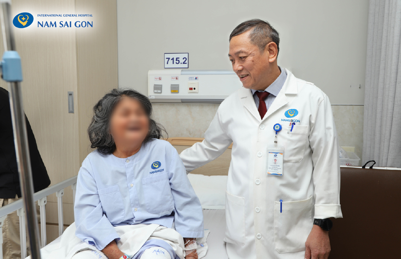 KNEE DEFORMITY CAUSED BY CORTICOSTEROID USE